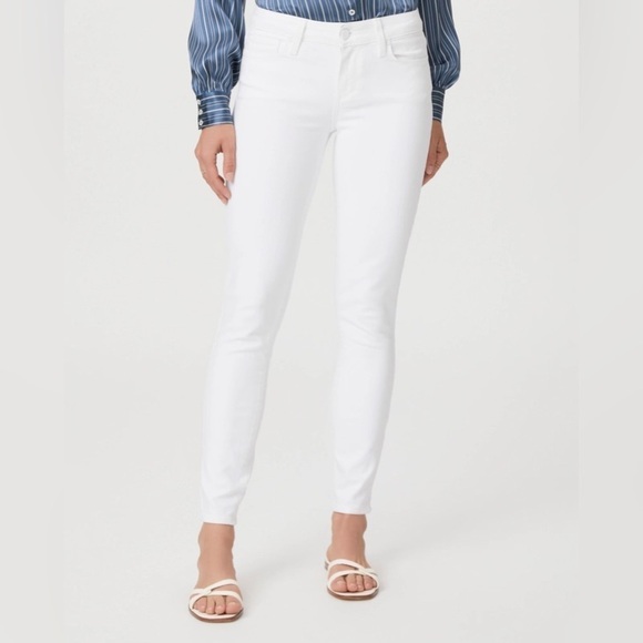 Paige Verdugo Crop - Picture 2 of 9